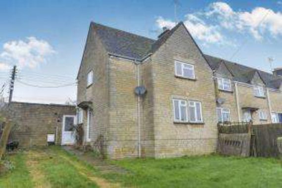 2 Bedroom End of Ter...
